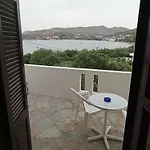 Akrogiali & شقة *