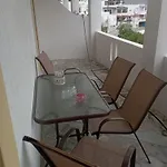 Akrogiali & شقة