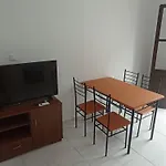 Akrogiali & شقة *