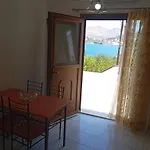 Akrogiali & Apartment Drymonas