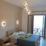 Akrogiali & Apartment Drymonas