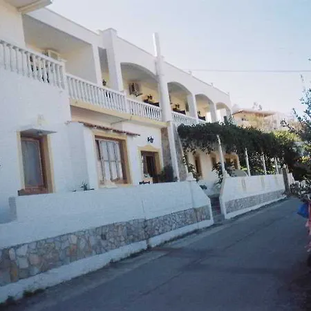 Akrogiali & شقة *