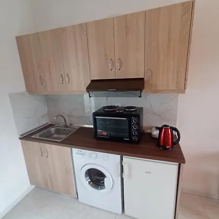 Apartmán Akrogiali & *