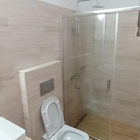 Apartmán Akrogiali & *