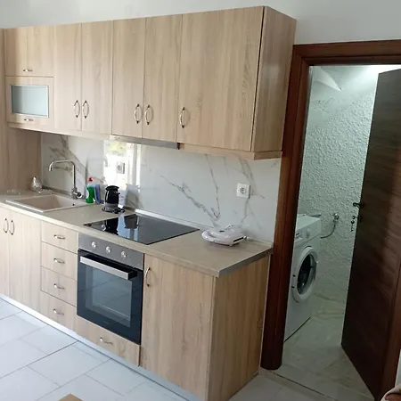 Akrogiali & Drymonas