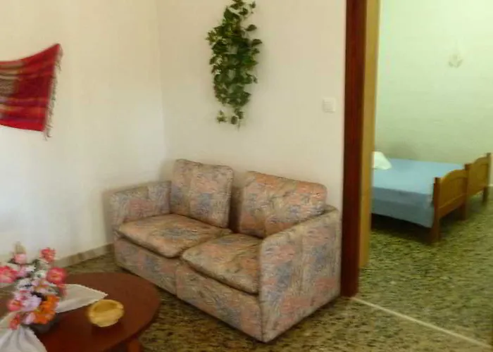 Akrogiali & Drymonas