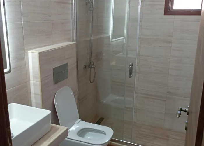 Akrogiali & アパート Drymonas